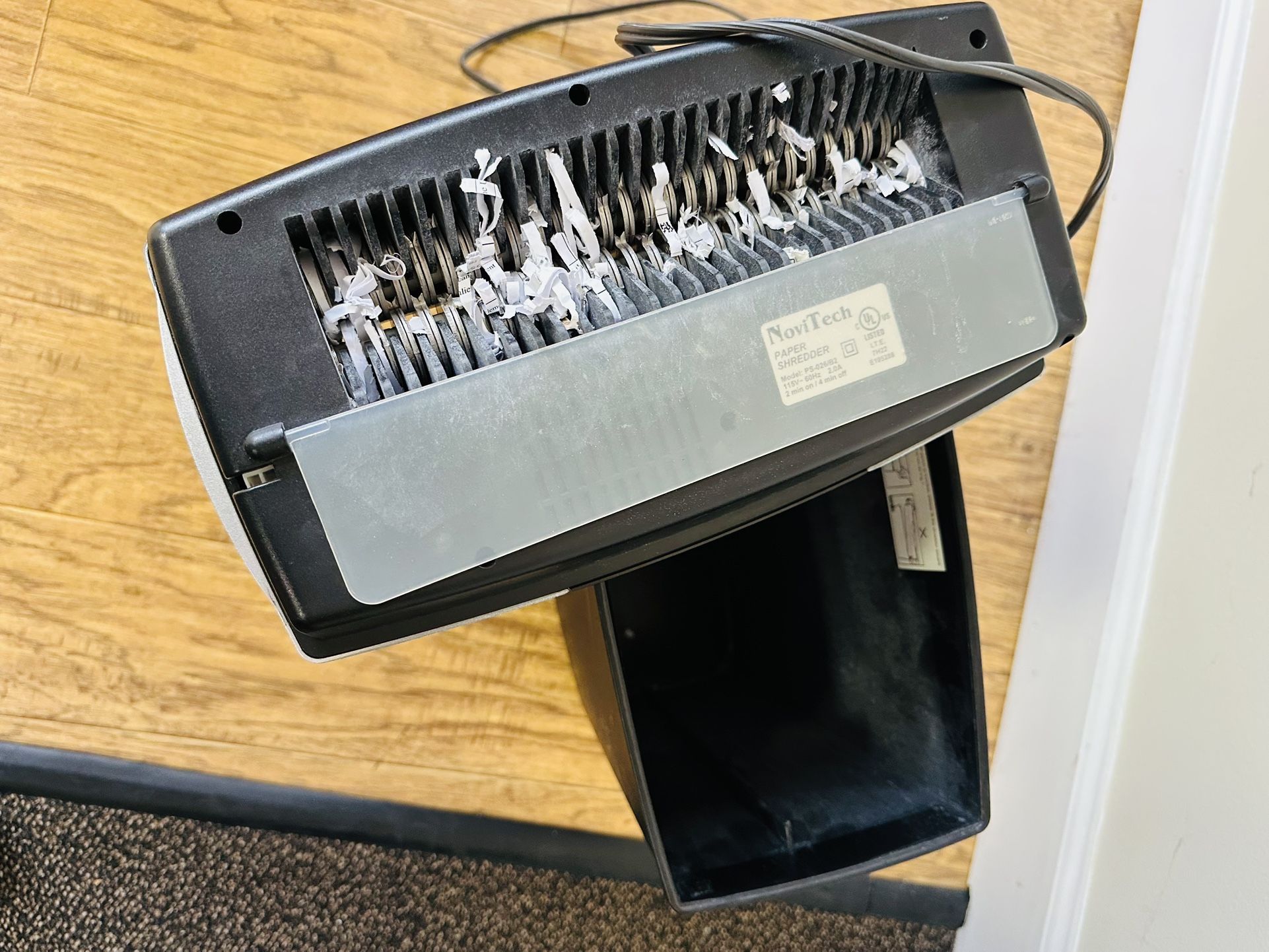 Paper Shredder - photo 3