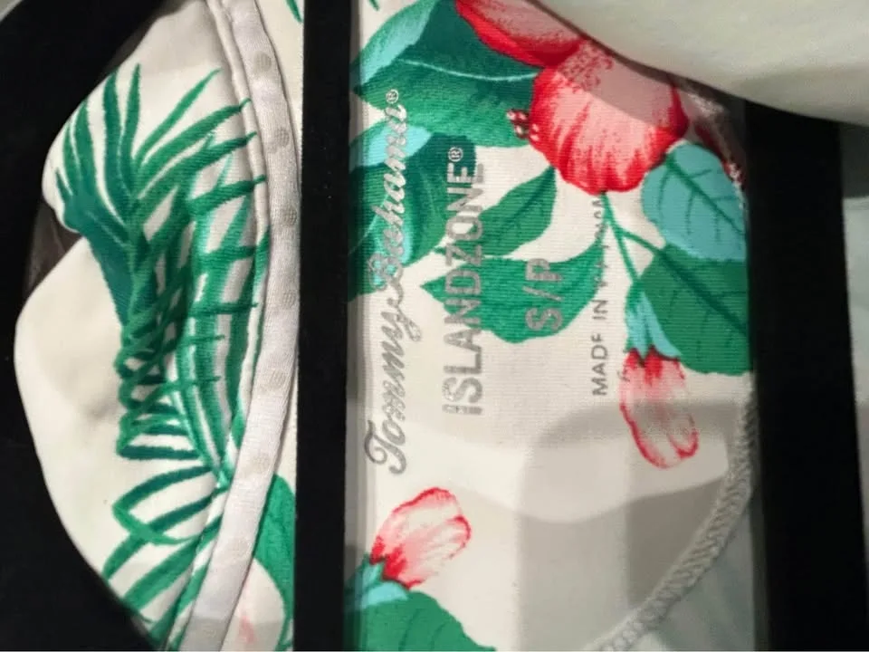 tommy bahama island zone floral tank image indicator(3)