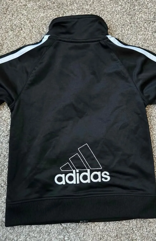 Toddler 2t adidas outfit image indicator(2)