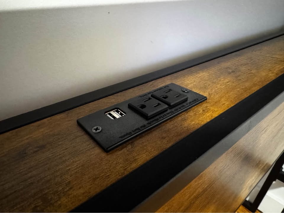 Queen Size Bed frame - photo 3