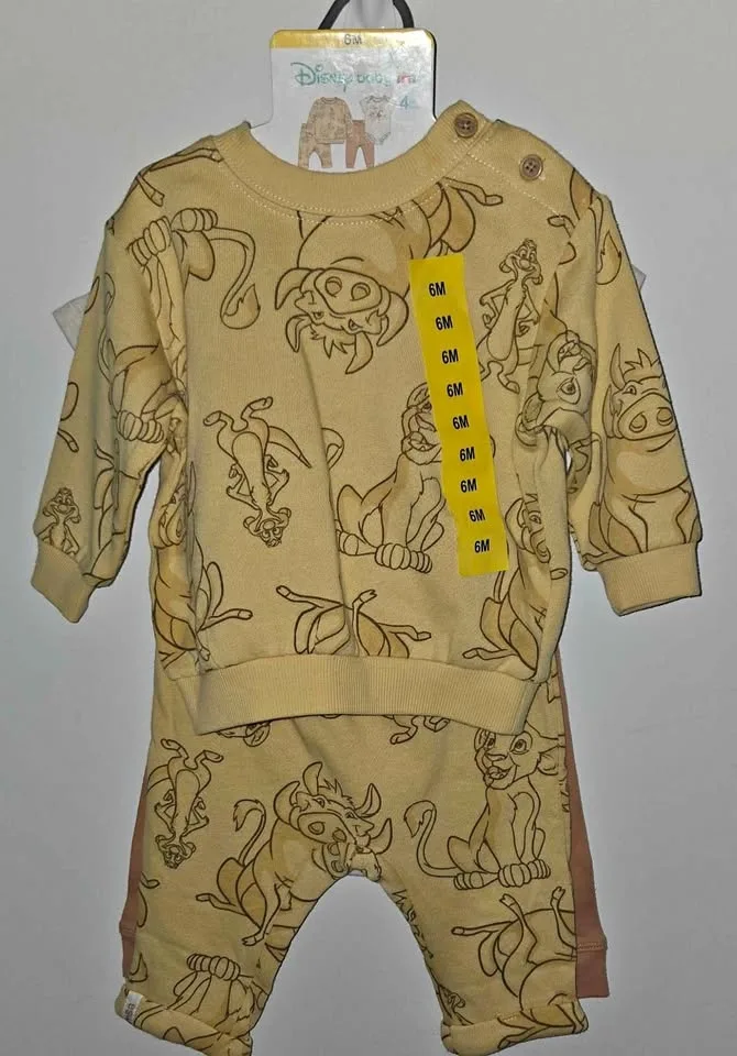 Baby Outfit (Size 6 months)