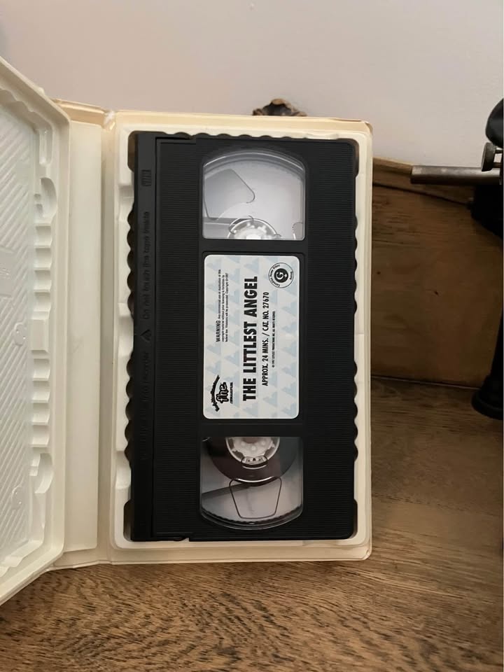 Vintage VHS Tape - The Littlest Angel - photo 2