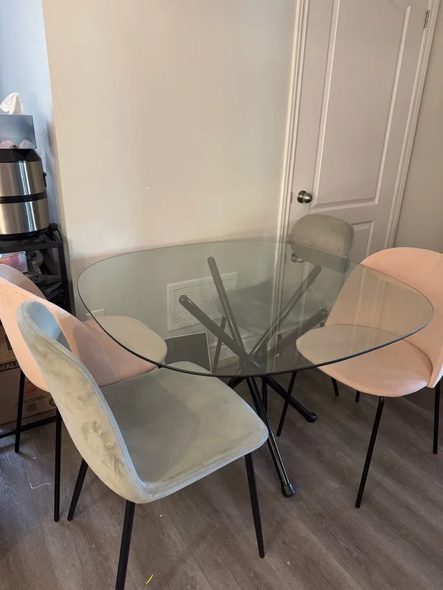 Dining Table (Chairs sold separate) image indicator(3)