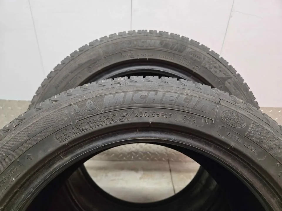 Michelin X-Ice Winter Tires- 205/55R16 image indicator(8)