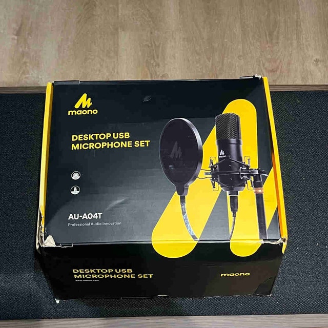 MAONO AU-A04T USB Desktop Microphone Kit–Brand New, Never Use