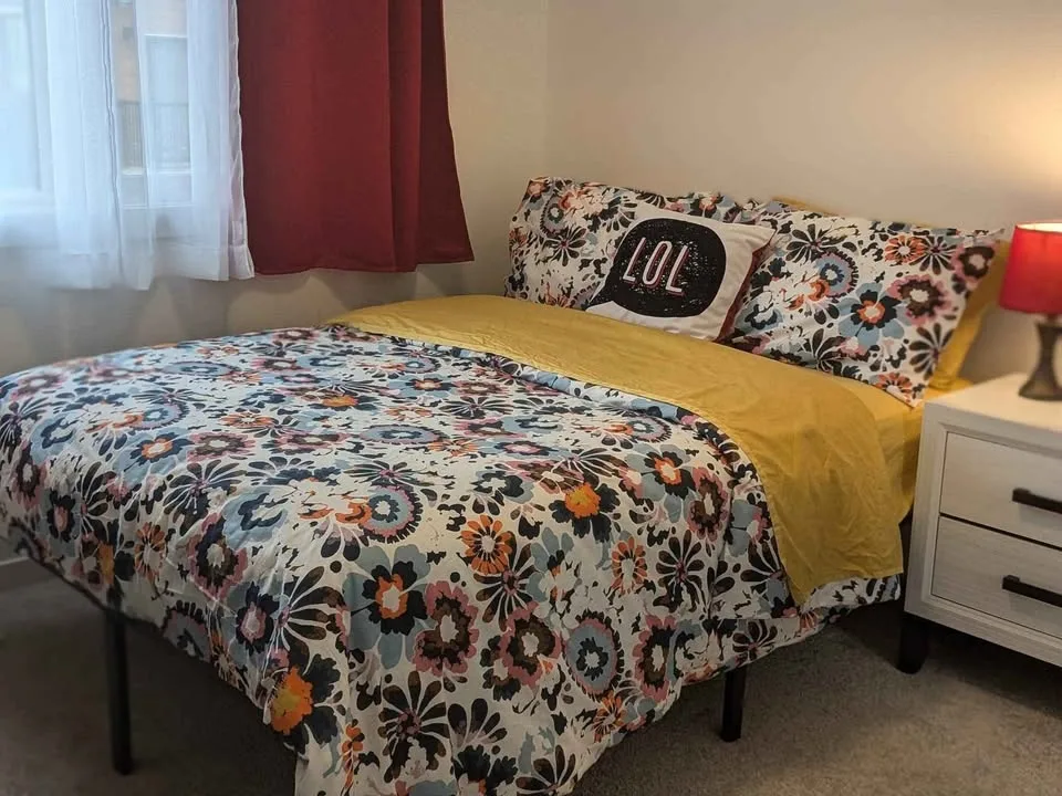 2 Beds 1.5 Baths - Townhouse image indicator(4)