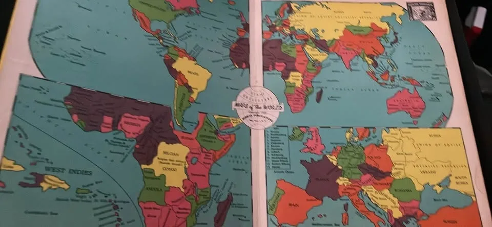 My First Stamp Album Book - 1950- 4,300 Spots image indicator(4)