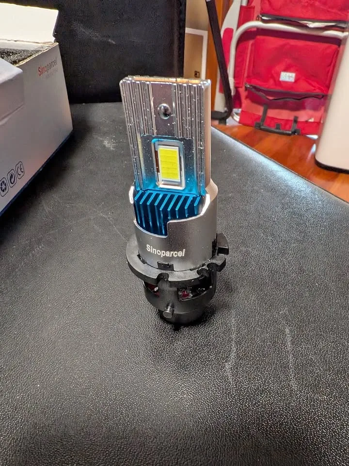 D2S 6000K LED Headlight Bulbs - Brand New in Box - $25 thumbnail