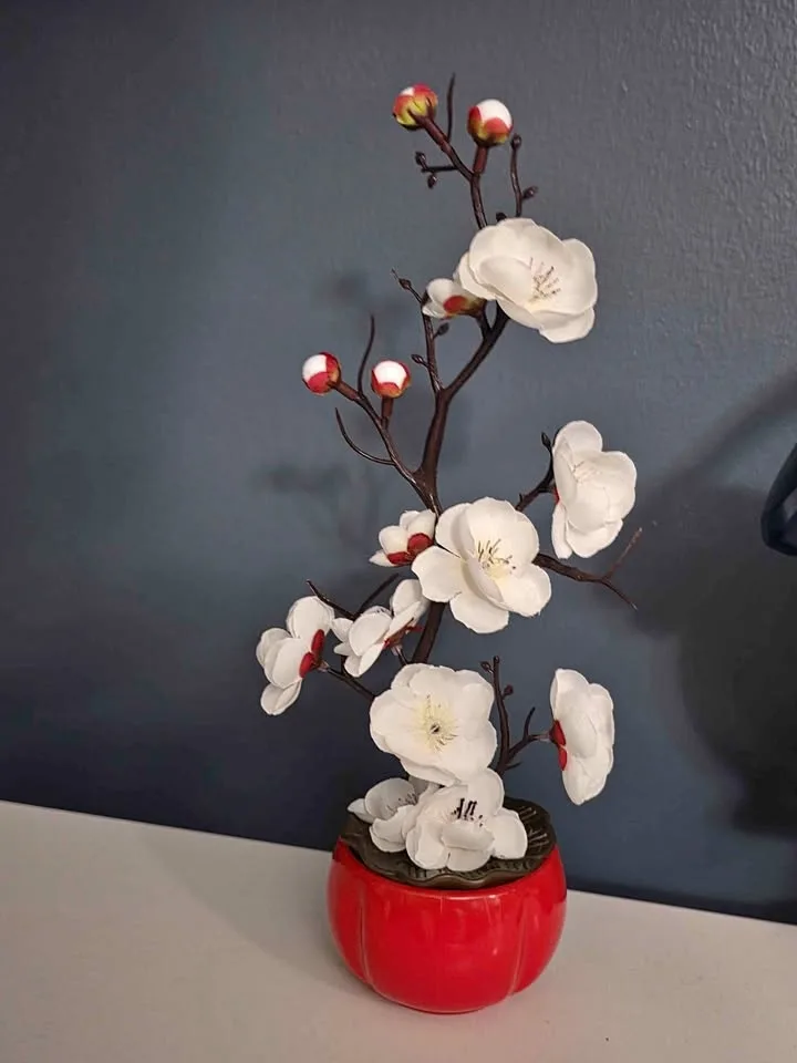 Elegant artificial plant