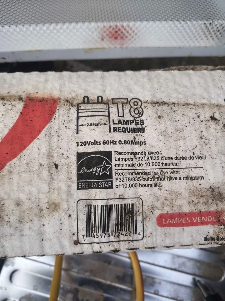 Two fluorescent light housings image indicator(2)