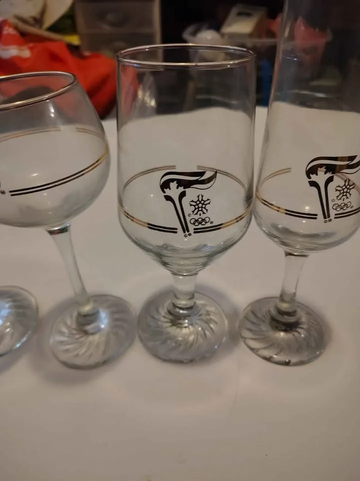 Calgary Olympics goldrimmed glassware image indicator(6)