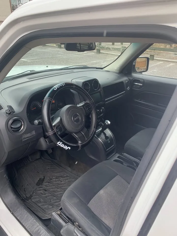 2014 Jeep Patriot North Edition image indicator(5)