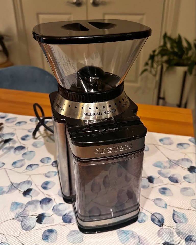 Cuisinart Supreme Grind Burr Mill DBM-8C
