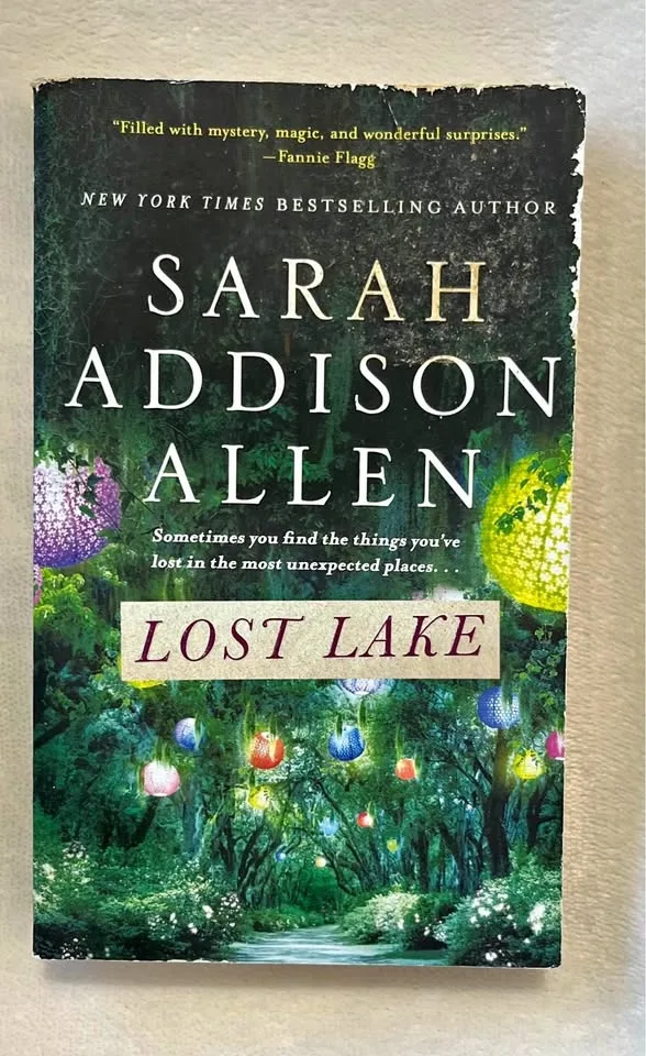 Lost Lake - Sarah Addison Allen (book)