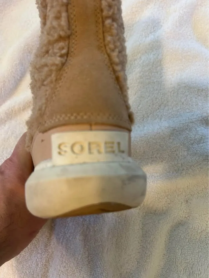 Sorel snow boot youth size 3 image indicator(3)