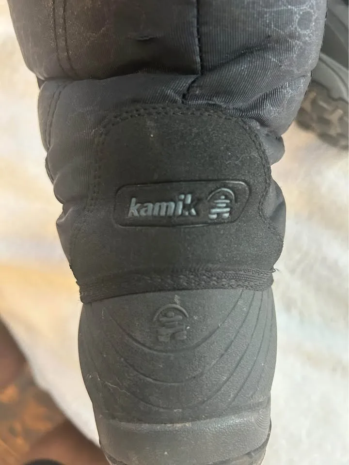 Women’s Snow Boot Kamik size 7 image indicator(4)