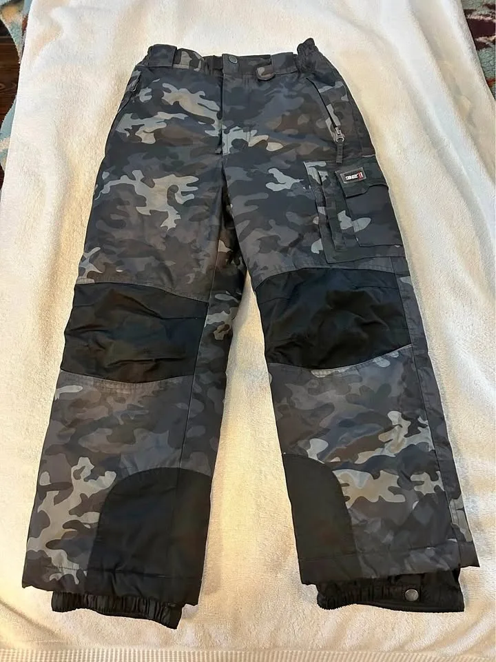 Youth snow pants youth M 10/12