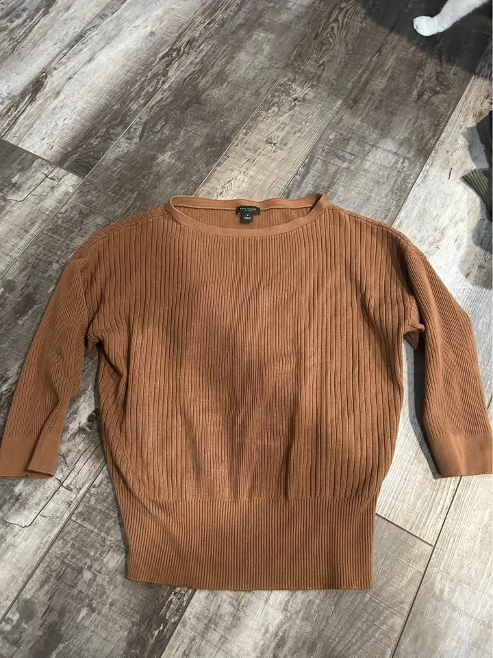 4 Women Sweaters S/M - Loft / Ann Taylor image indicator(7)