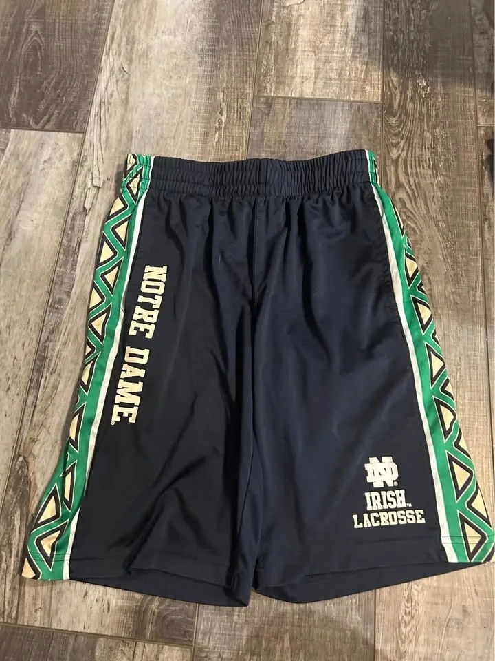 Notre Dame clothes lot youth - see pics image indicator(2)