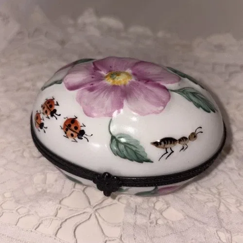 Vintage Limoges France Trinket Box image indicator(2)