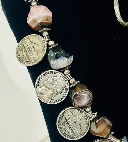 QUARTZ BEADS, BANDED AGATE & COIN NECKLACE, AGATE BRACELET, 925 image indicator(6)
