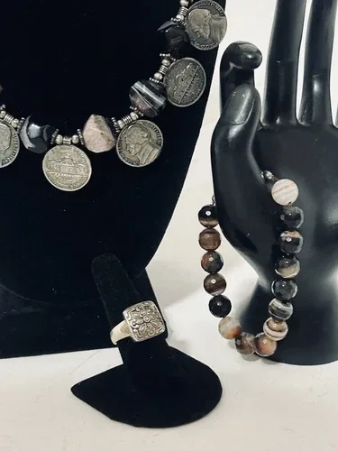 QUARTZ BEADS, BANDED AGATE & COIN NECKLACE, AGATE BRACELET, 925 image indicator(8)
