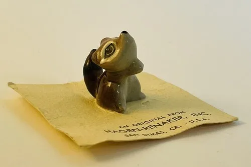 Hagen Renaker Miniature Baby Racoon - Nose Up Pose - Retired