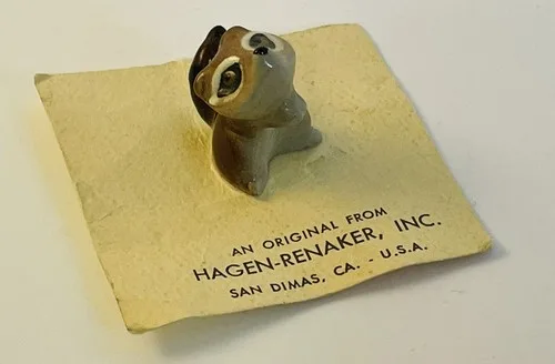 Hagen Renaker Miniature Baby Racoon - Nose Up Pose - Retired image indicator(2)