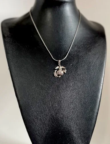 United States Marine Corps Insignia Pendant Sterling Silver Ruby image indicator(4)