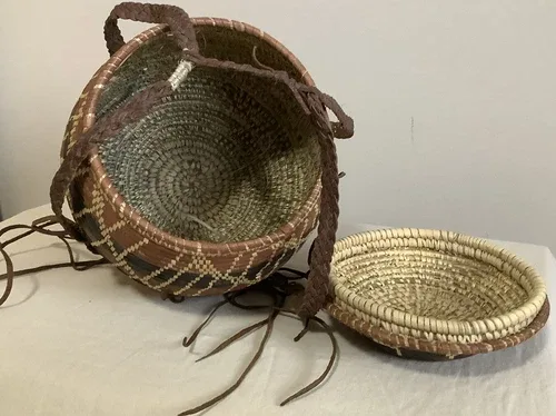 Vintage Basket - Container With Lid image indicator(2)