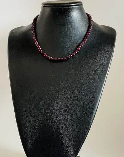 Lovely Vintage Bohemian Garnet Bead Necklace 18 Inches Long image indicator(5)