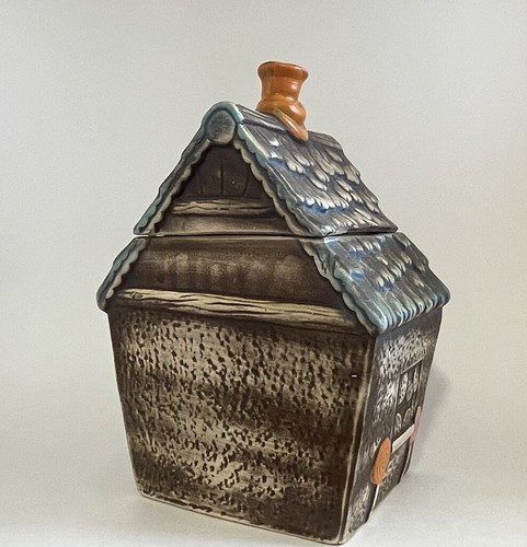 Vintage Gingerbread House Cookie Jar Made in Japan - photo 4