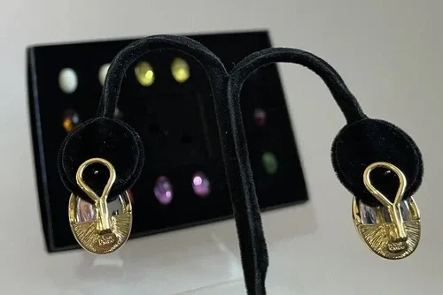 JOAN RIVERS EARRING SET IN BOX image indicator(8)