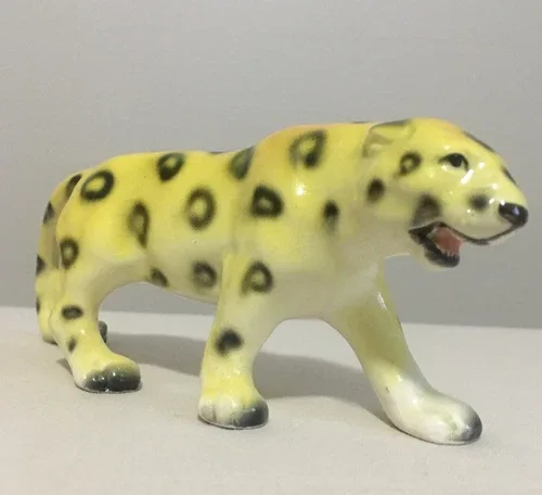 CHEETAH - Vintage Japan Figurine