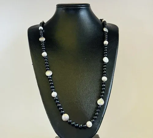 Beautiful Natural Freshwater Round Navy & Creamy Coin Pearl Neck