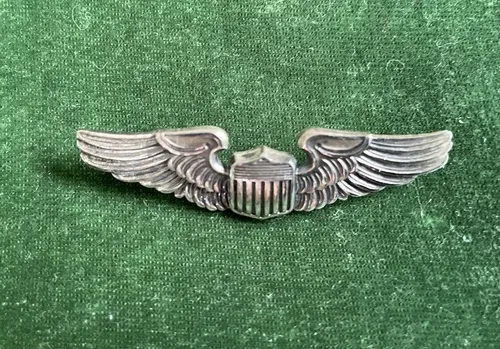 WW2 UNITED STATES AIR PILOT WINGS PIN STERLING SILVER MS Meyer I image indicator(2)