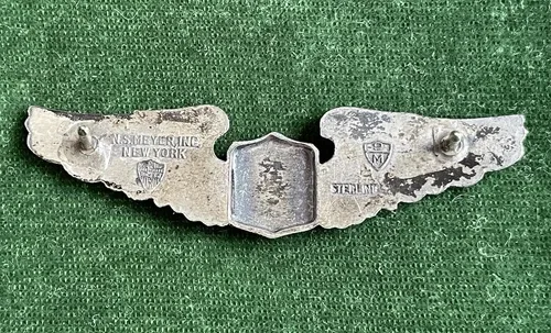 WW2 UNITED STATES AIR PILOT WINGS PIN STERLING SILVER MS Meyer I image indicator(5)