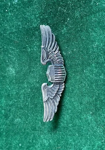 WW2 UNITED STATES AIR PILOT WINGS PIN STERLING SILVER MS Meyer I image indicator(6)