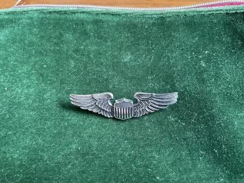 WW2 UNITED STATES AIR PILOT WINGS PIN STERLING SILVER MS Meyer I image indicator(7)