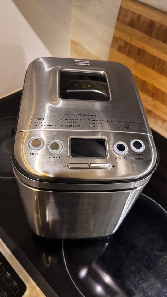 Cuisinart Bread Maker with Box and Manual (CBK-110C) - photo 3
