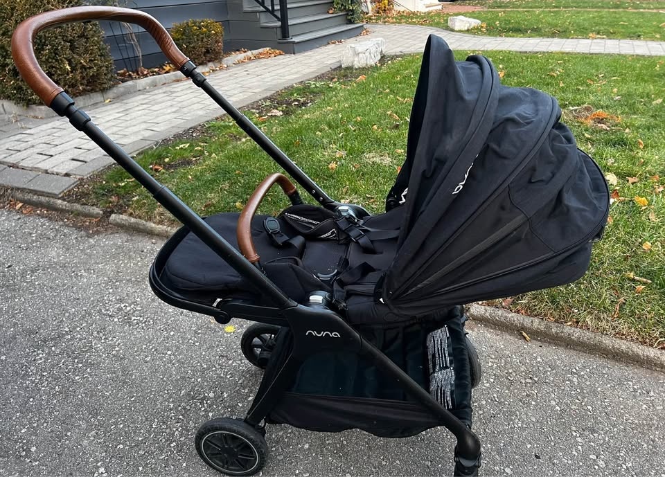 Nuna Triv Stroller- Excellent Used Condition - photo 4