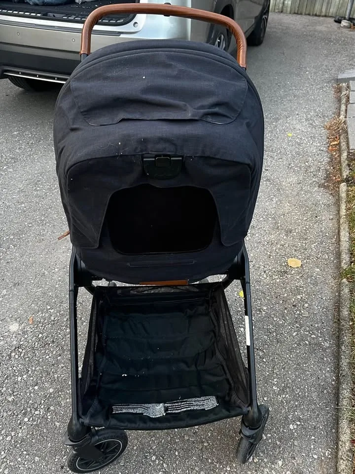 Nuna Triv Stroller- Excellent Used Condition image indicator(5)
