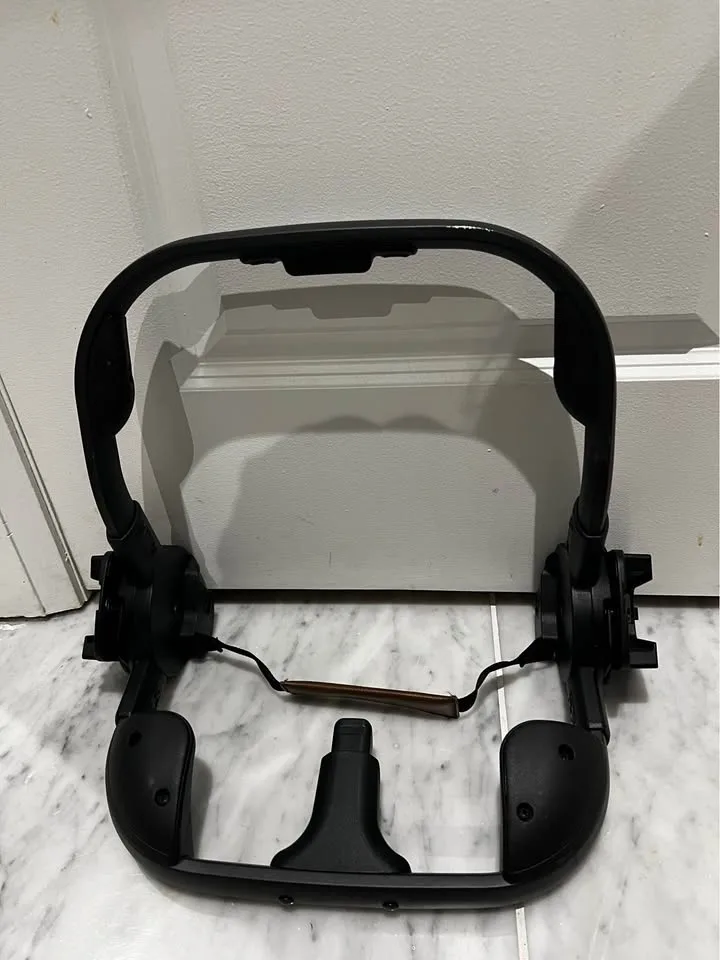 Nuna Triv Stroller- Excellent Used Condition image indicator(8)