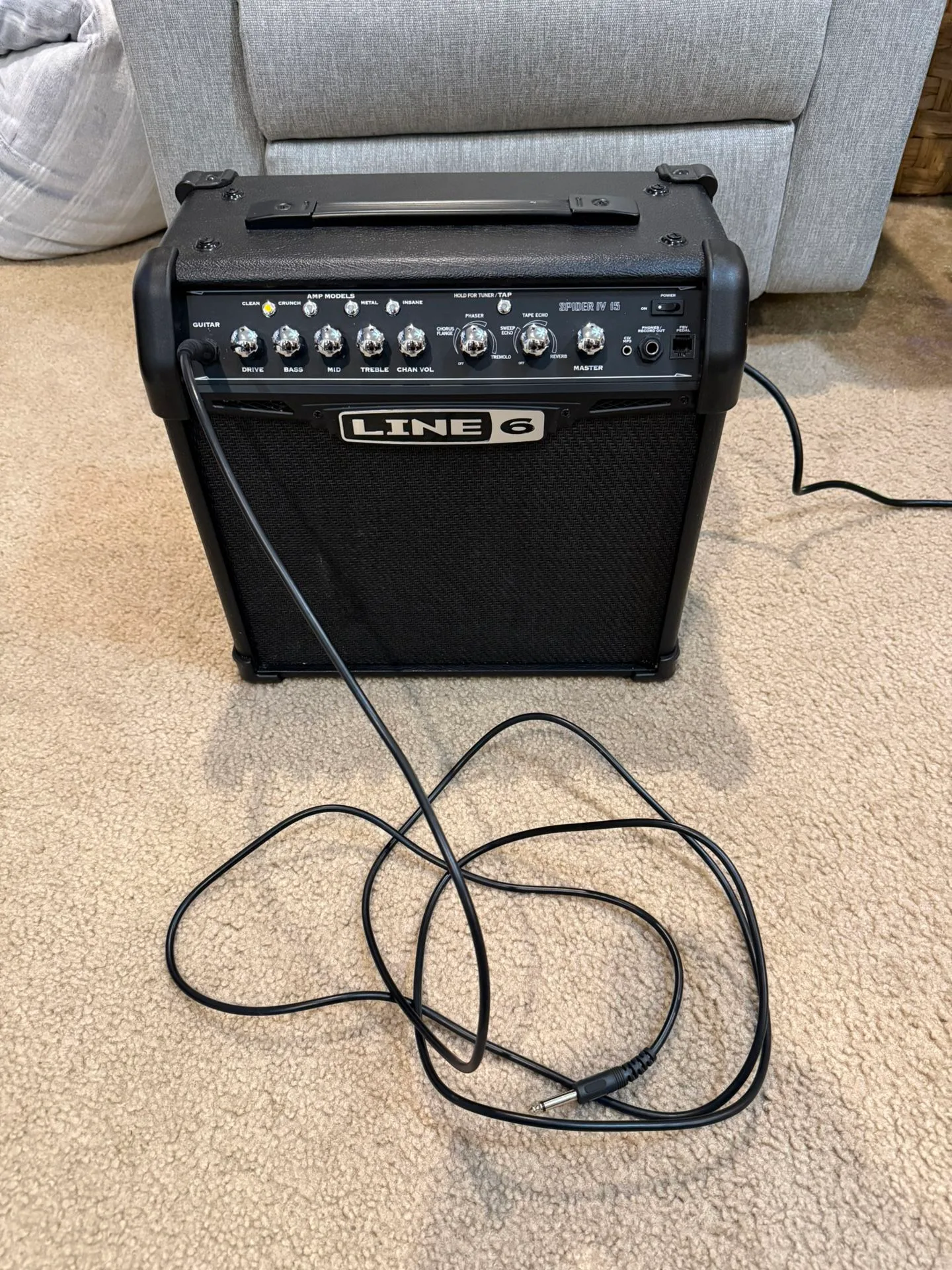 Line 6 Spider Guitar Amplifier With Cable image indicator(3)