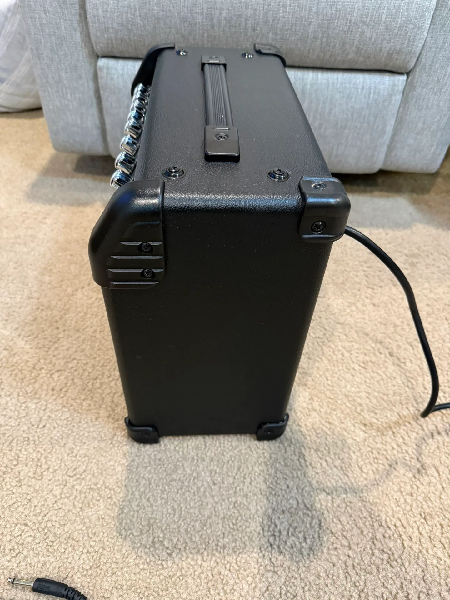 Line 6 Spider Guitar Amplifier With Cable image indicator(4)