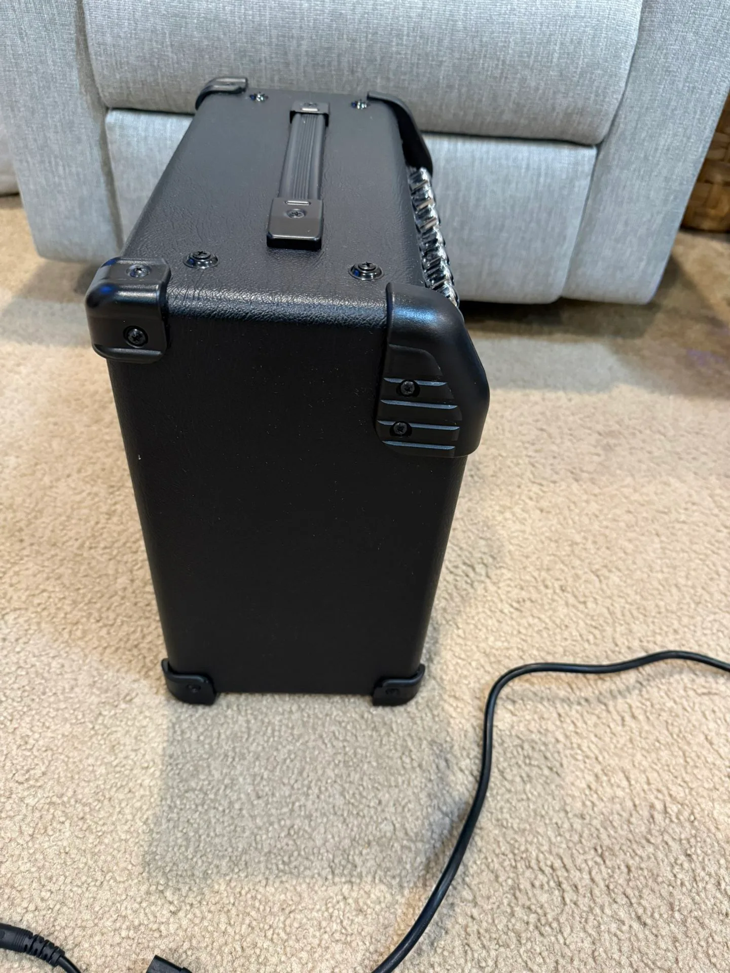 Line 6 Spider Guitar Amplifier With Cable image indicator(7)