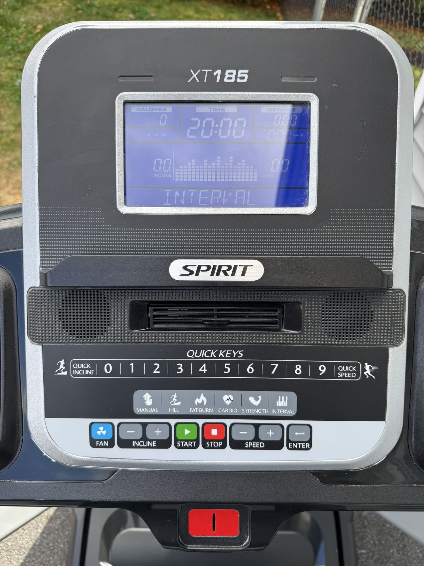 Spirit XT 185 Foldable Treadmill - photo 3