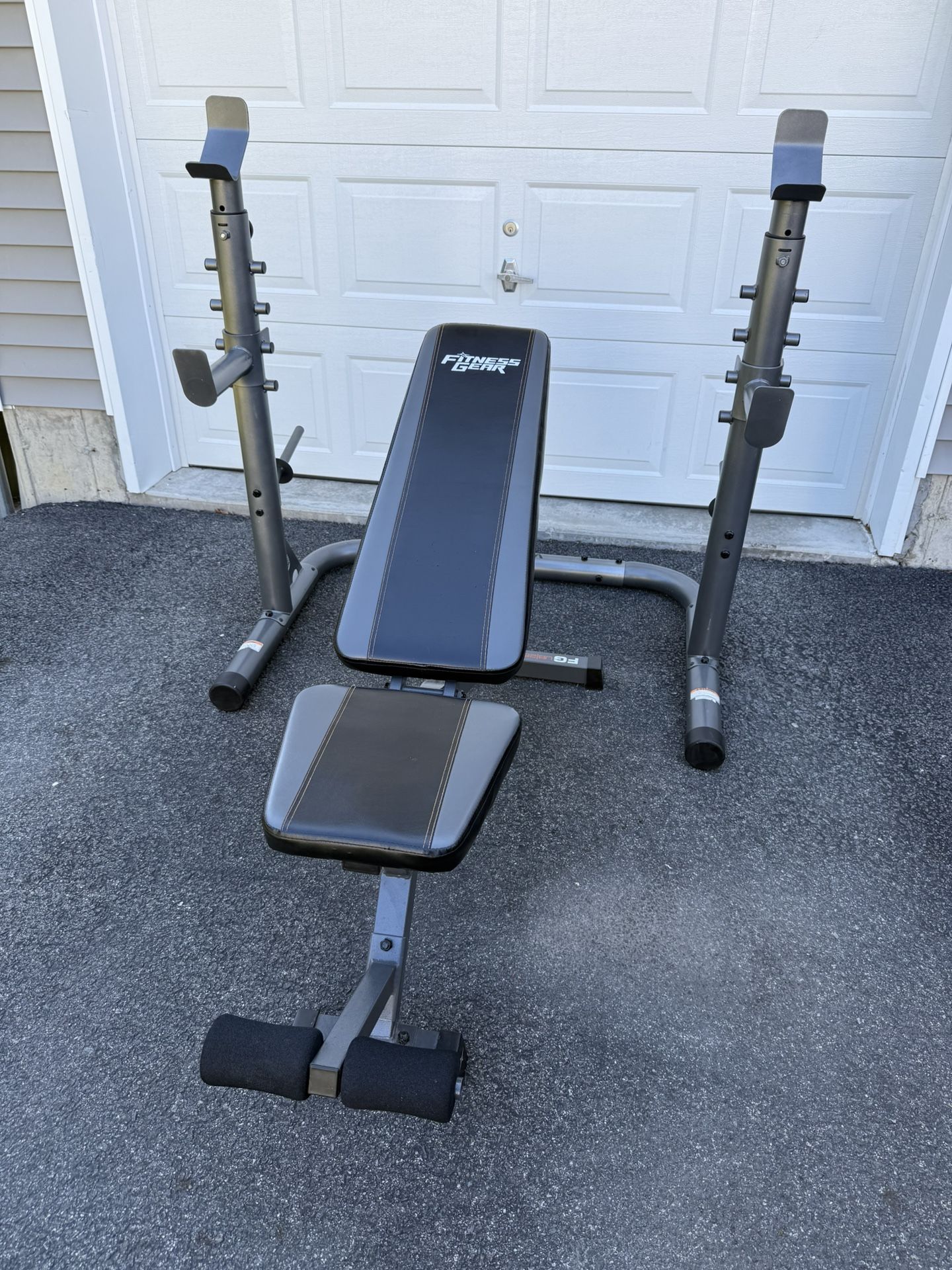 Adjustable Squat And Bench Press Rack With Adjustable Bench