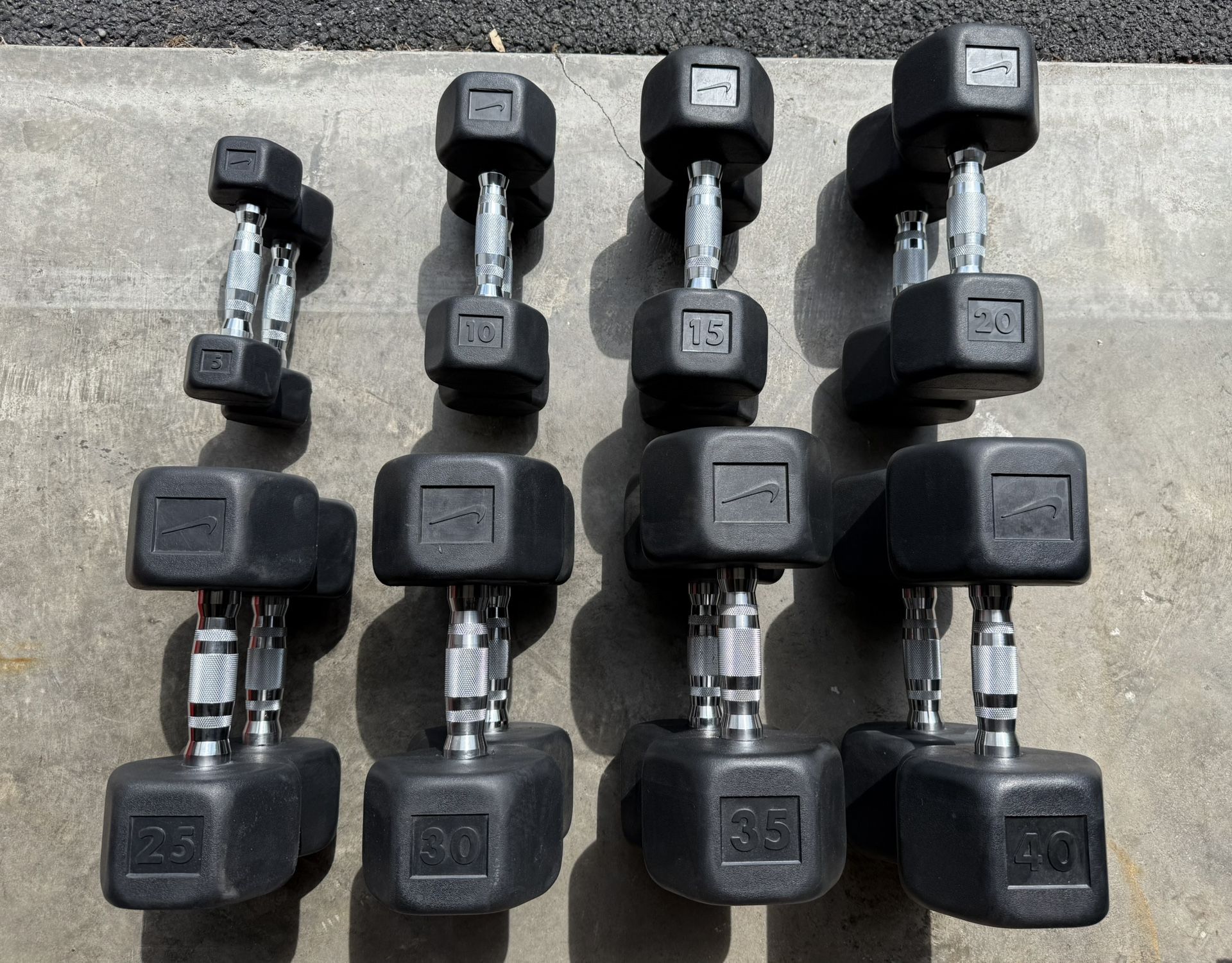 Nike Rubber Urethane Dumbbells Set