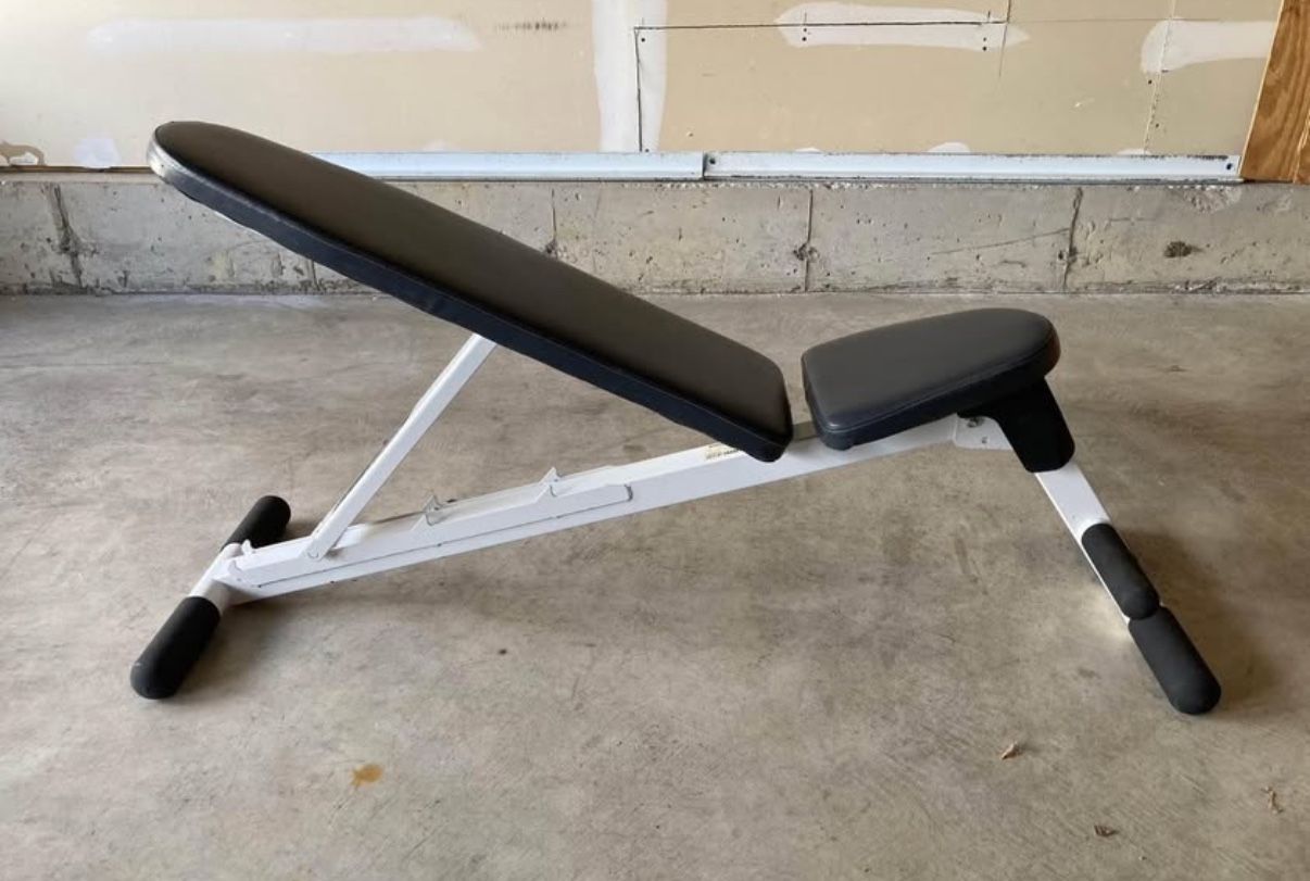 Hoist Adjustable FOLDING gym Weight Bench - photo 4